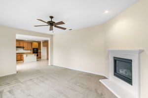 2023-11-22 - 2213 Ragen St Woodland CA 95776 17