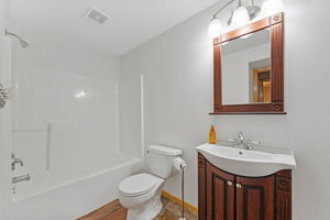  Photo 27