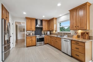 Treetop Ln-014.jpg