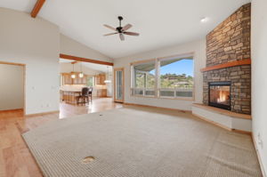 Living Room (4)