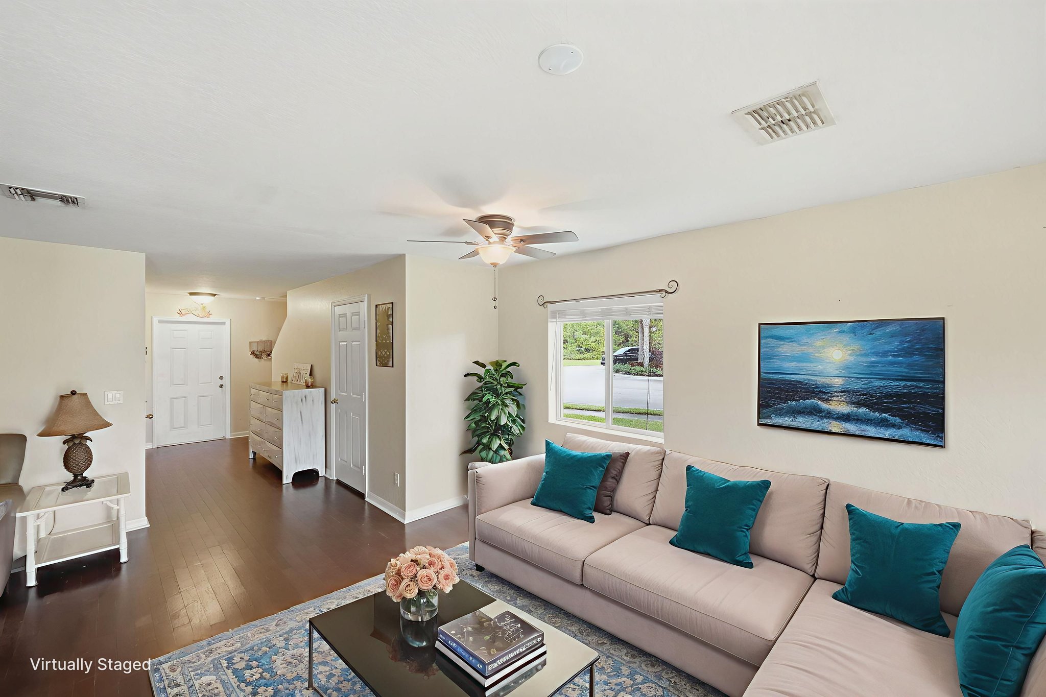 _DSC3366 virtually staged.jpeg