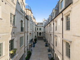 Paris Vibe Haussemann