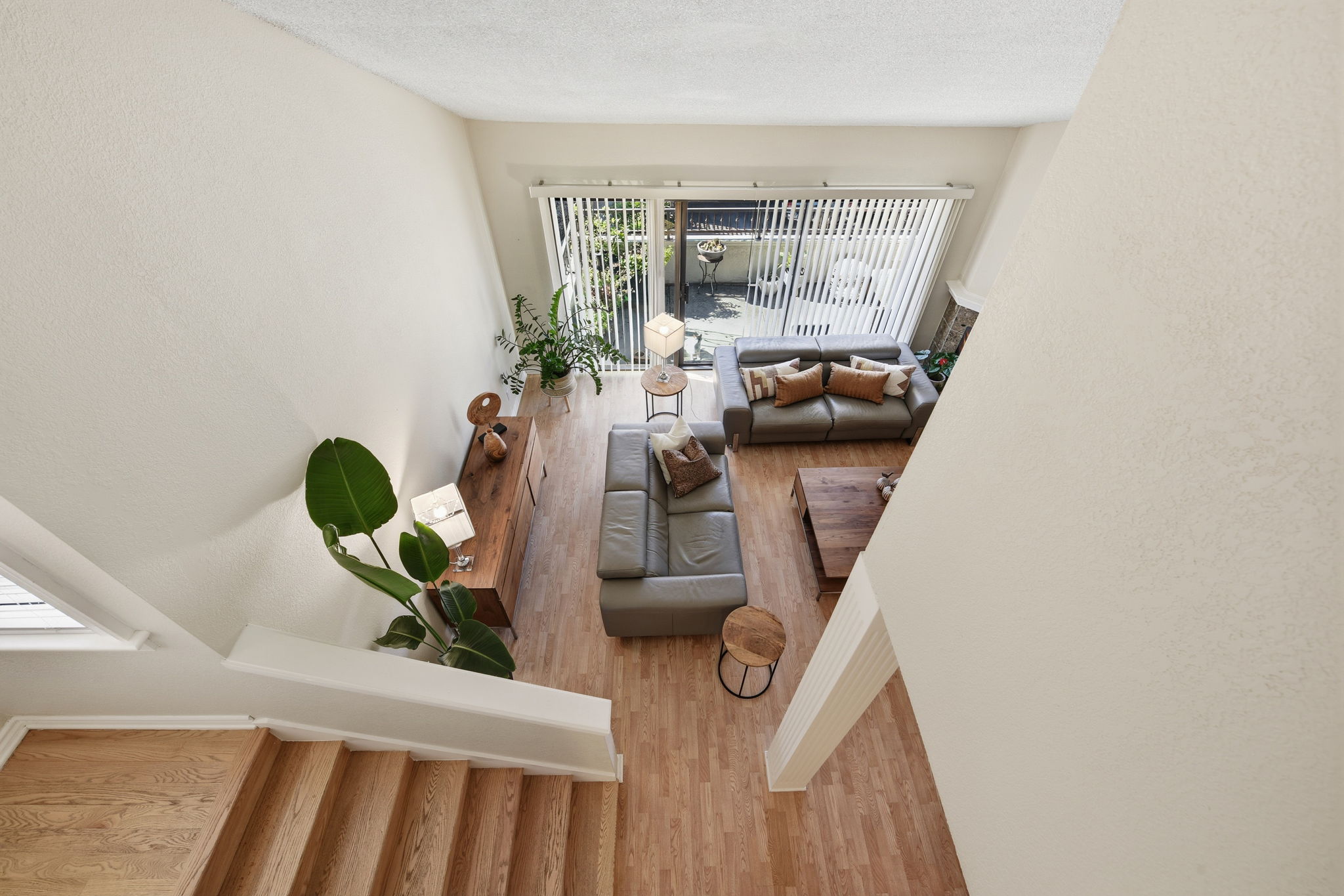 022_f8_22140 Castille Ln