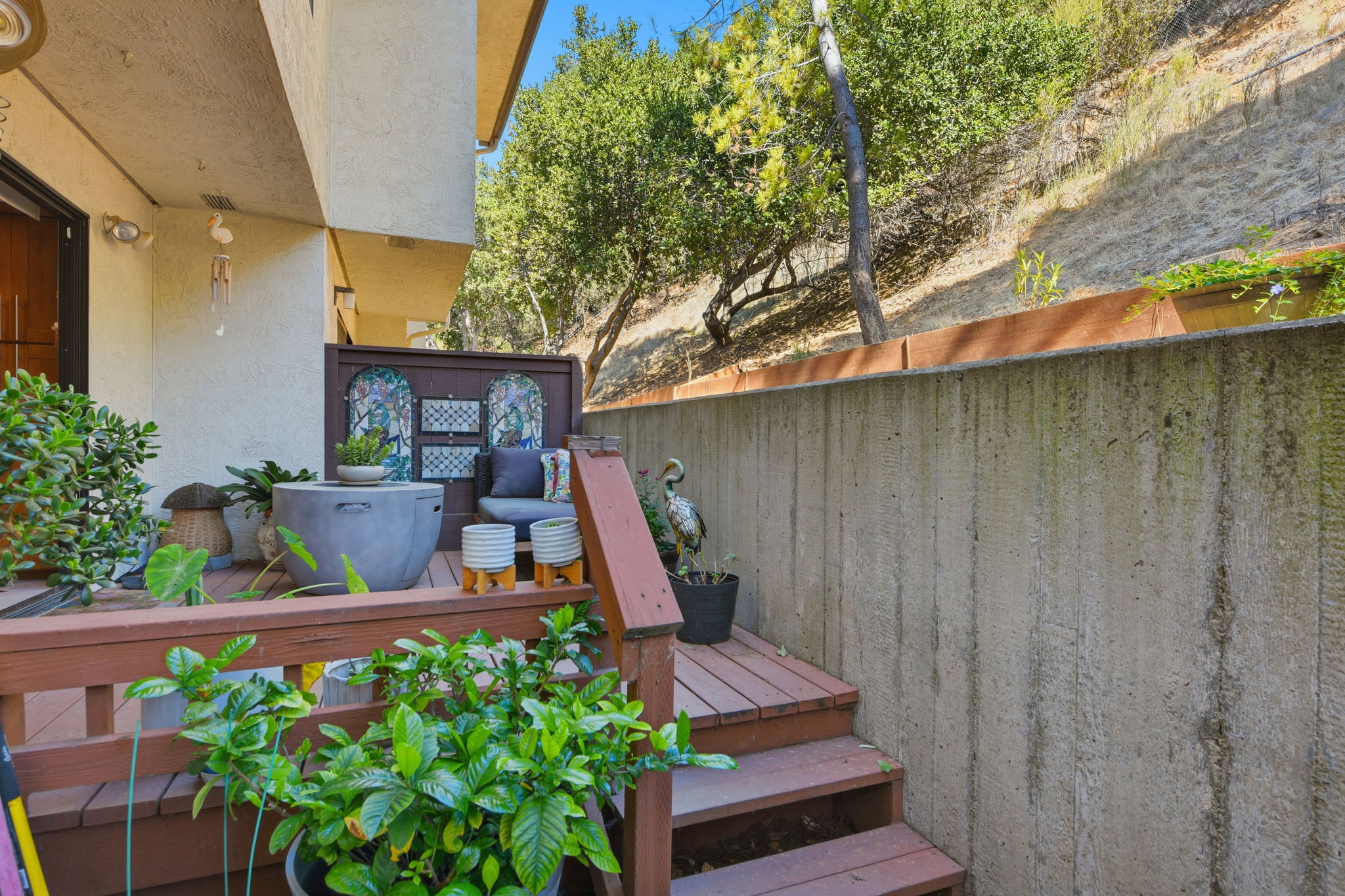 051_f8_22140 Castille Ln