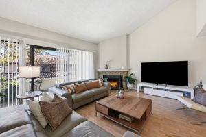 006_f8_22140 Castille Ln