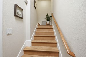 024_f8_22140 Castille Ln