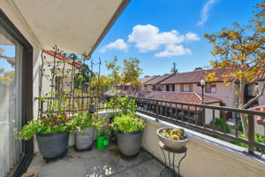 047_f8_22140 Castille Ln