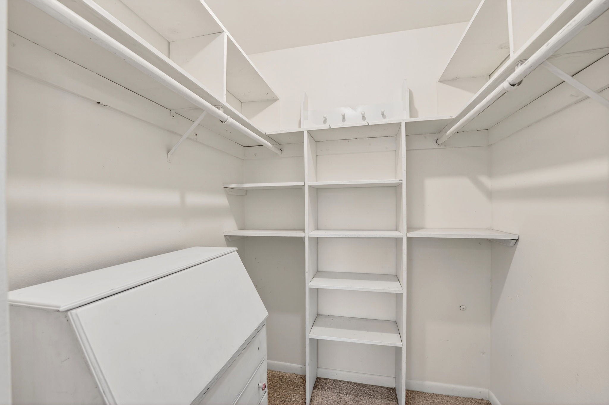 Closet 3