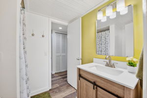 Bathroom 4