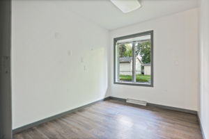  Photo 37