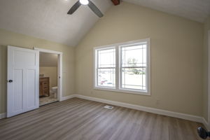  Photo 39