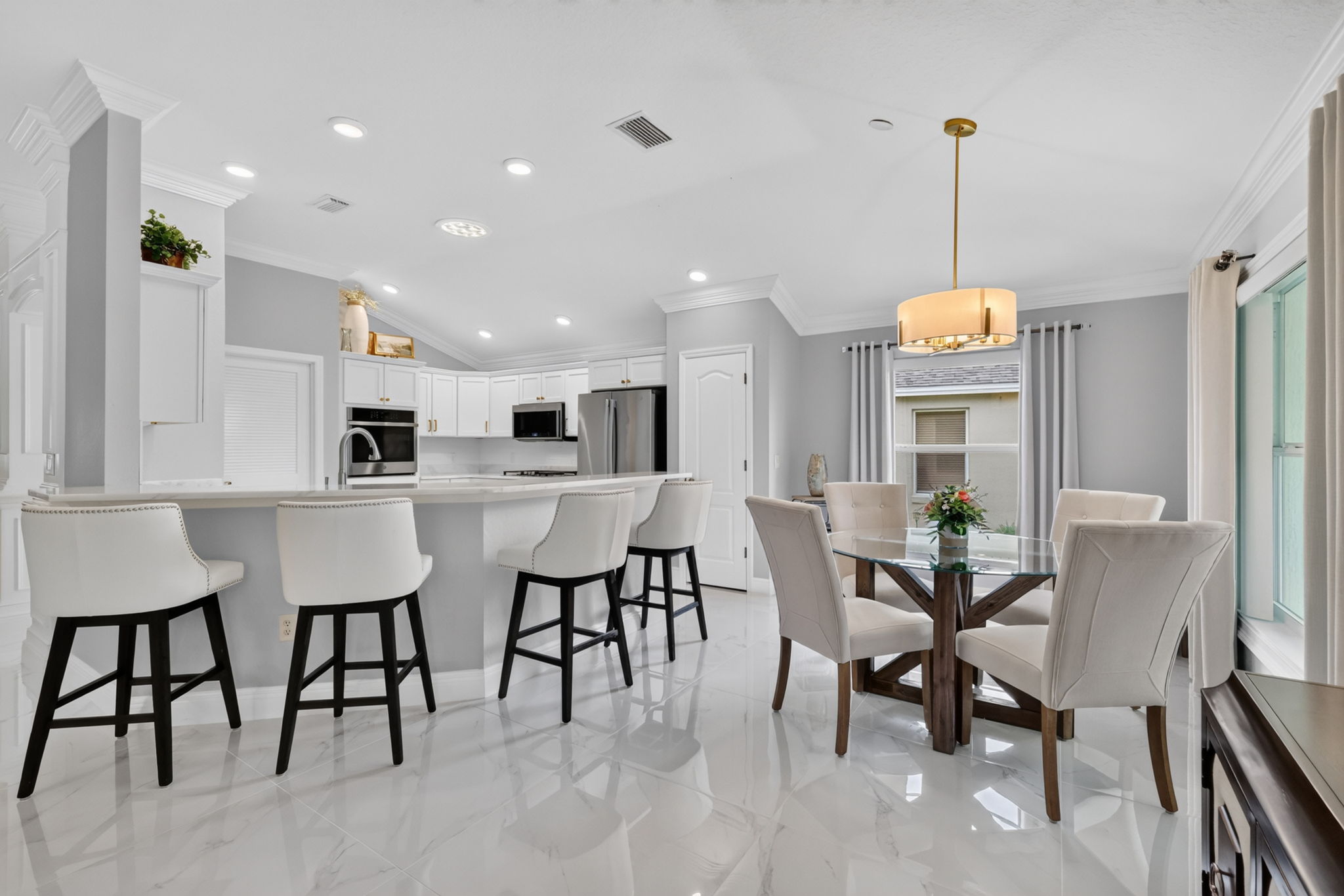 Kitchen and Dinette