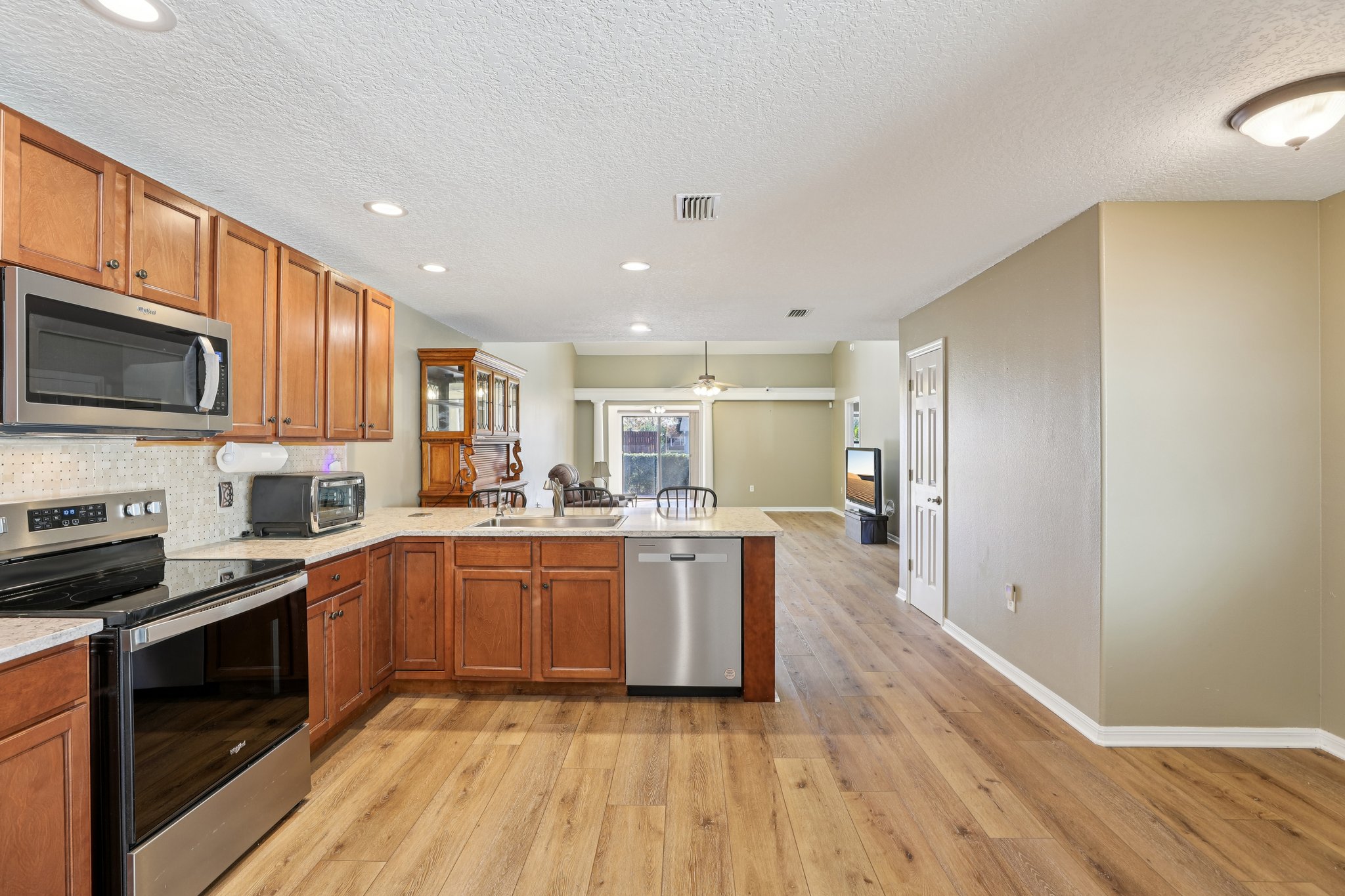 Cypress Cove Dr 2c-S2412-015.jpg