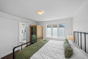  Photo 34