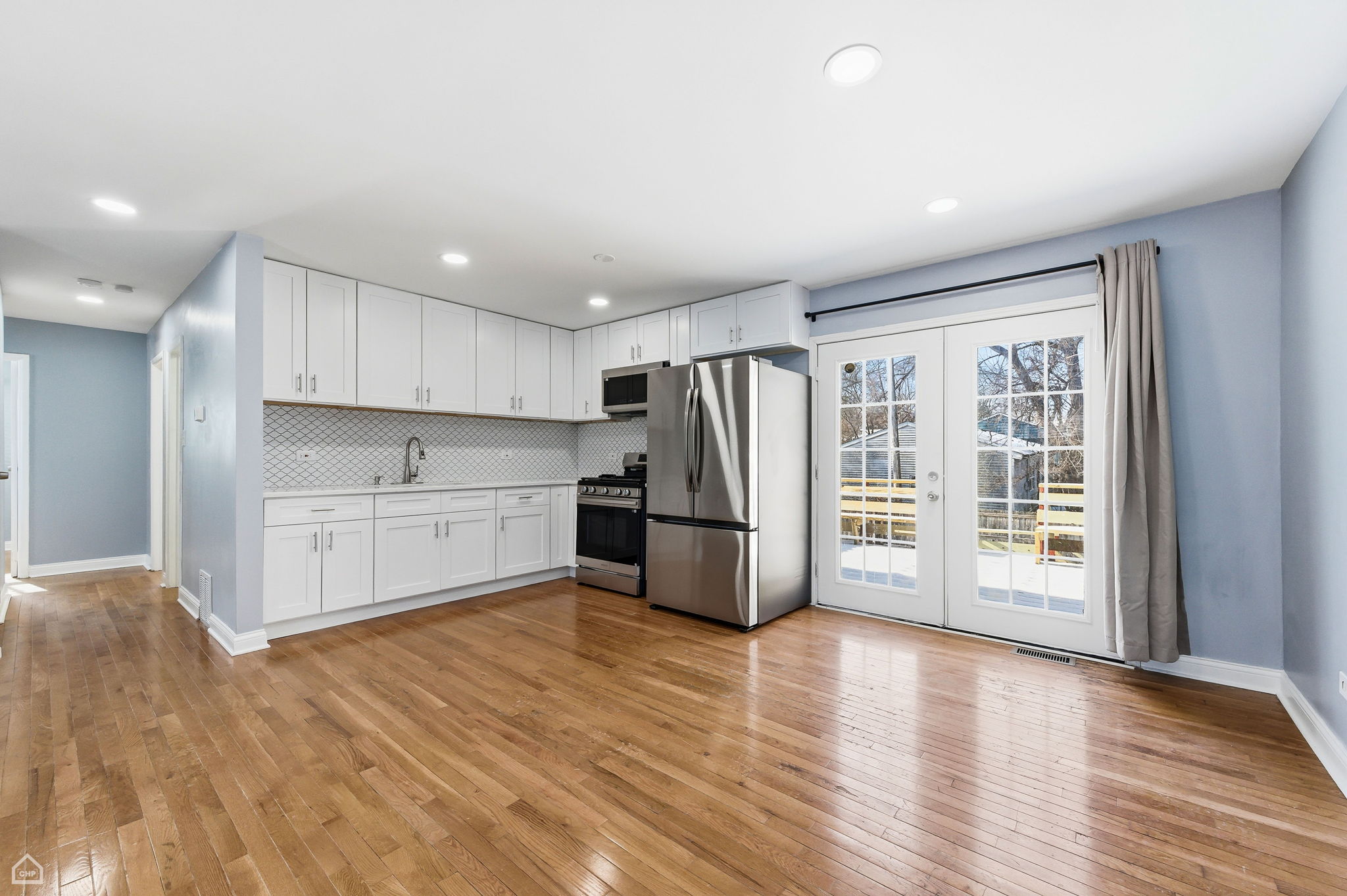 22180 Navaho Ave - Tony Zakhemt_CHP2026_010