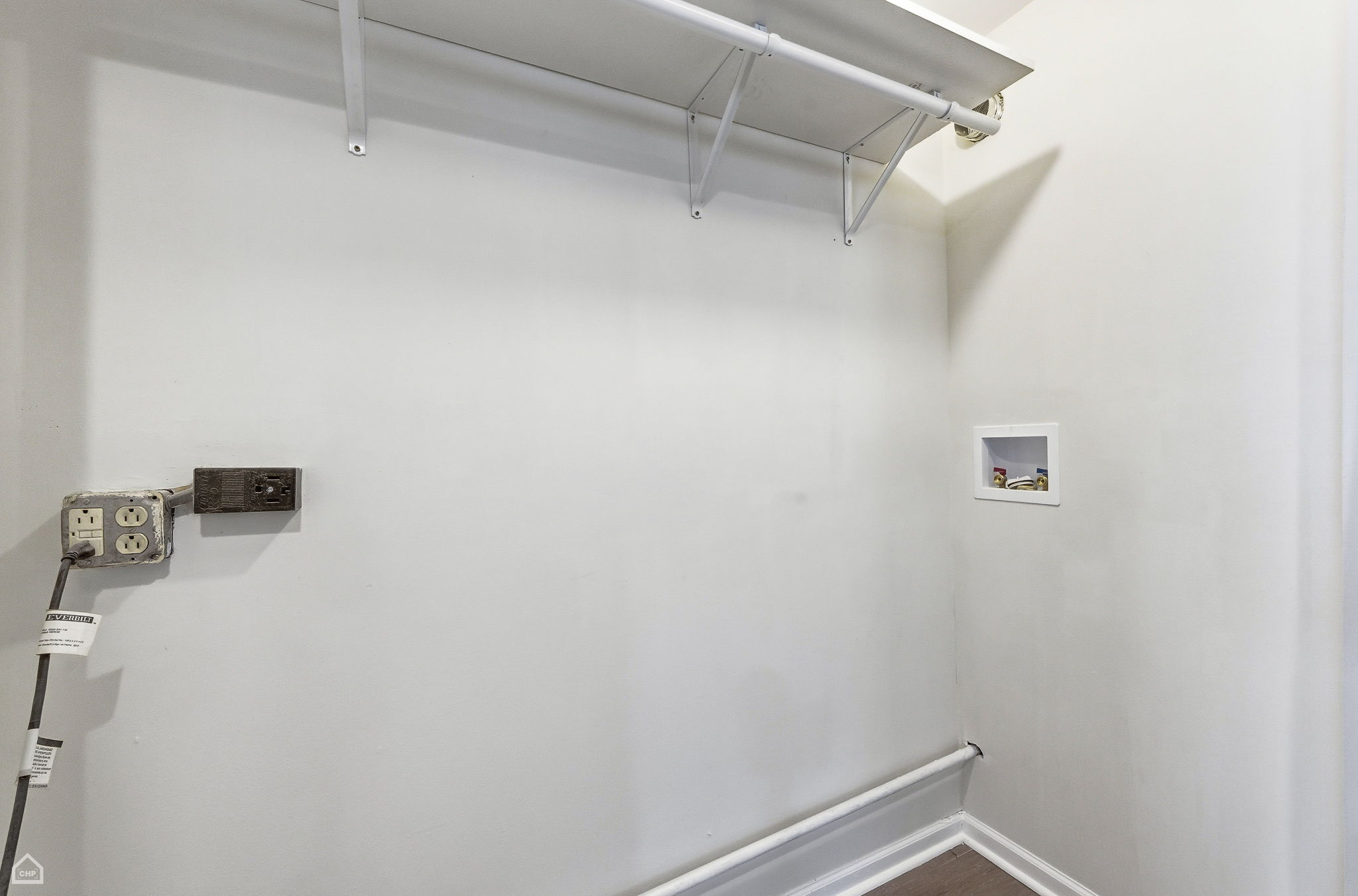 22180 Navaho Ave - Tony Zakhemt_CHP2026_024