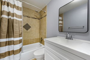 22180 Navaho Ave - Tony Zakhemt_CHP2026_013