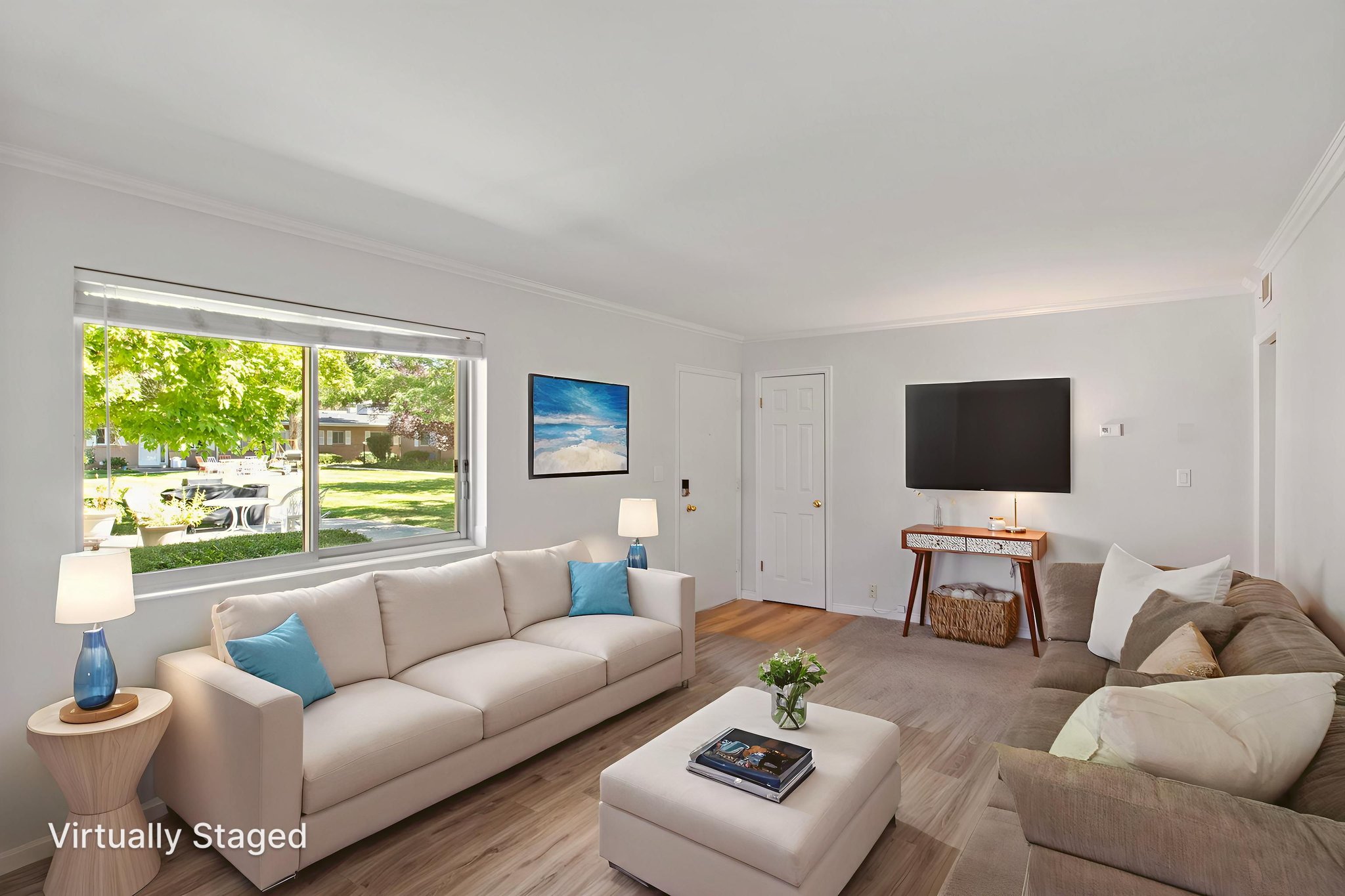 IMG_4783 virtually staged.jpeg