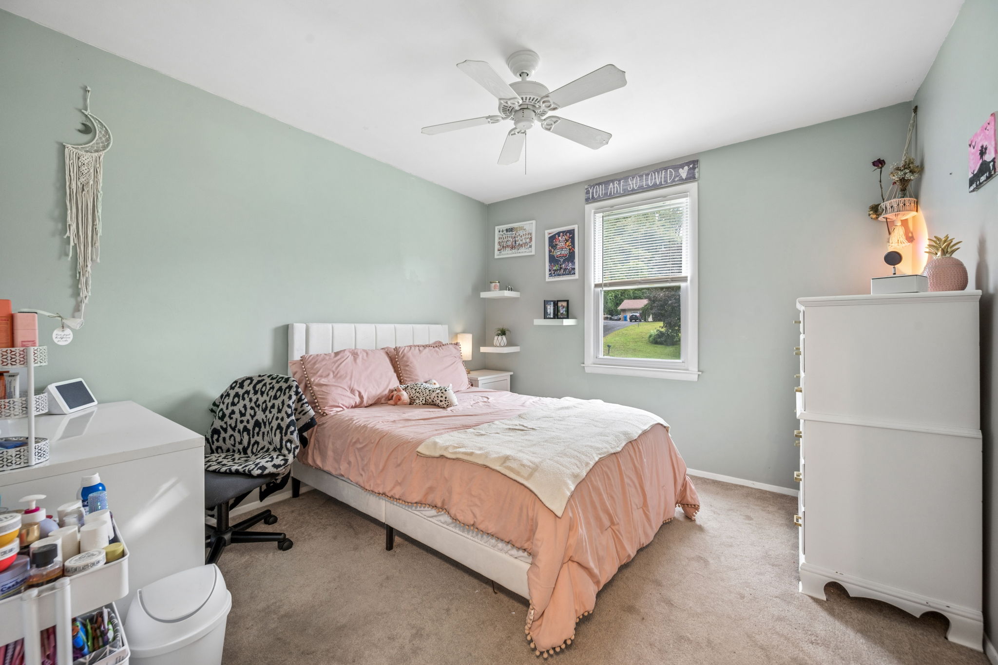 Larchmont 18