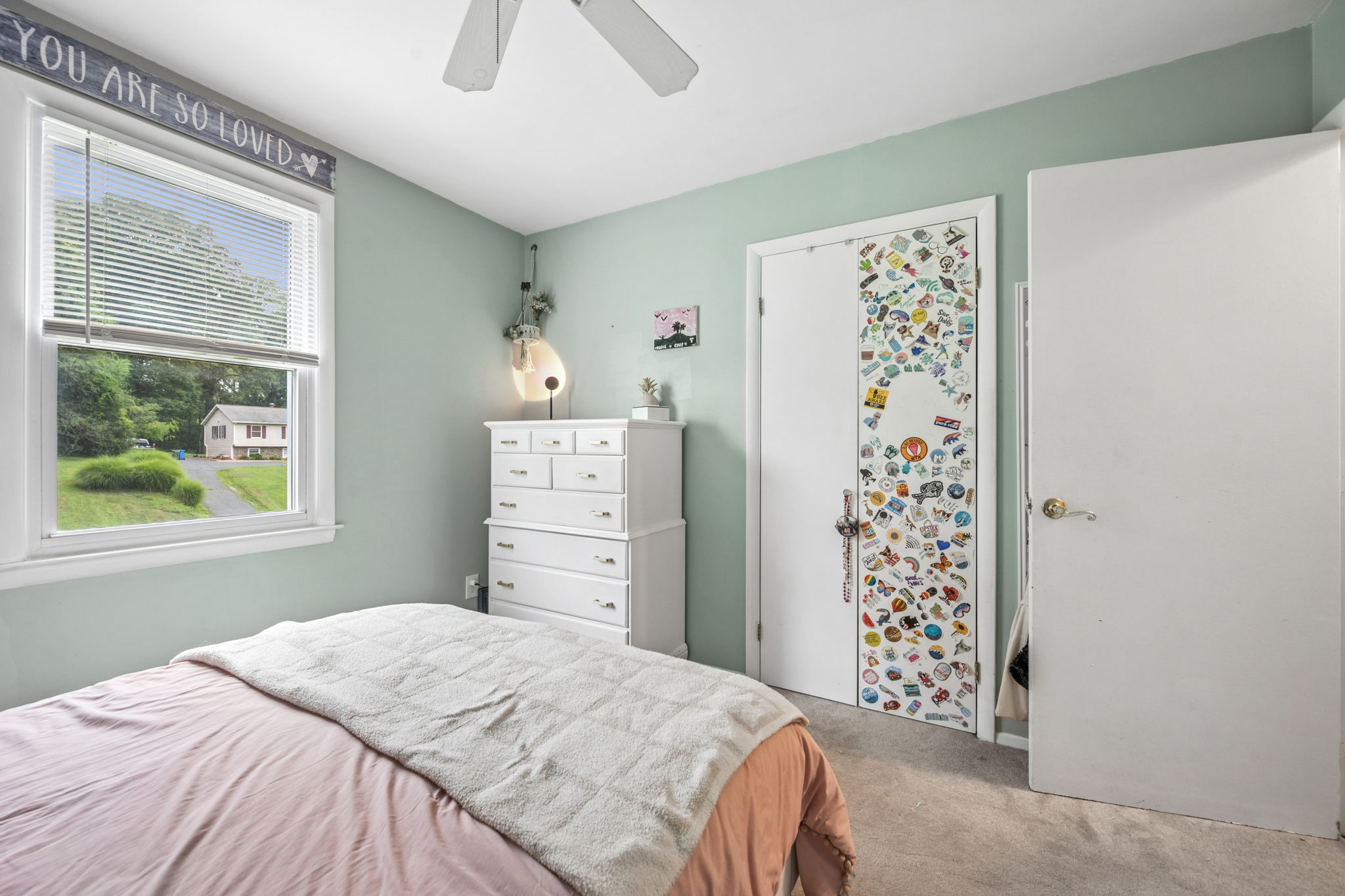 Larchmont 20