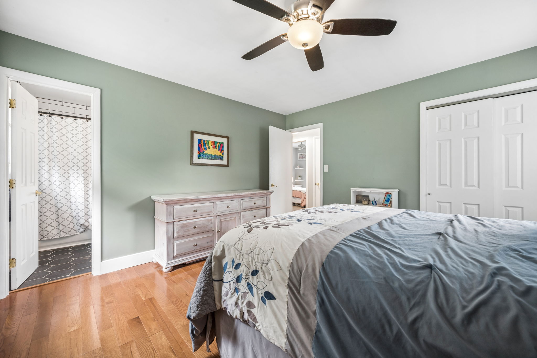 Larchmont 23