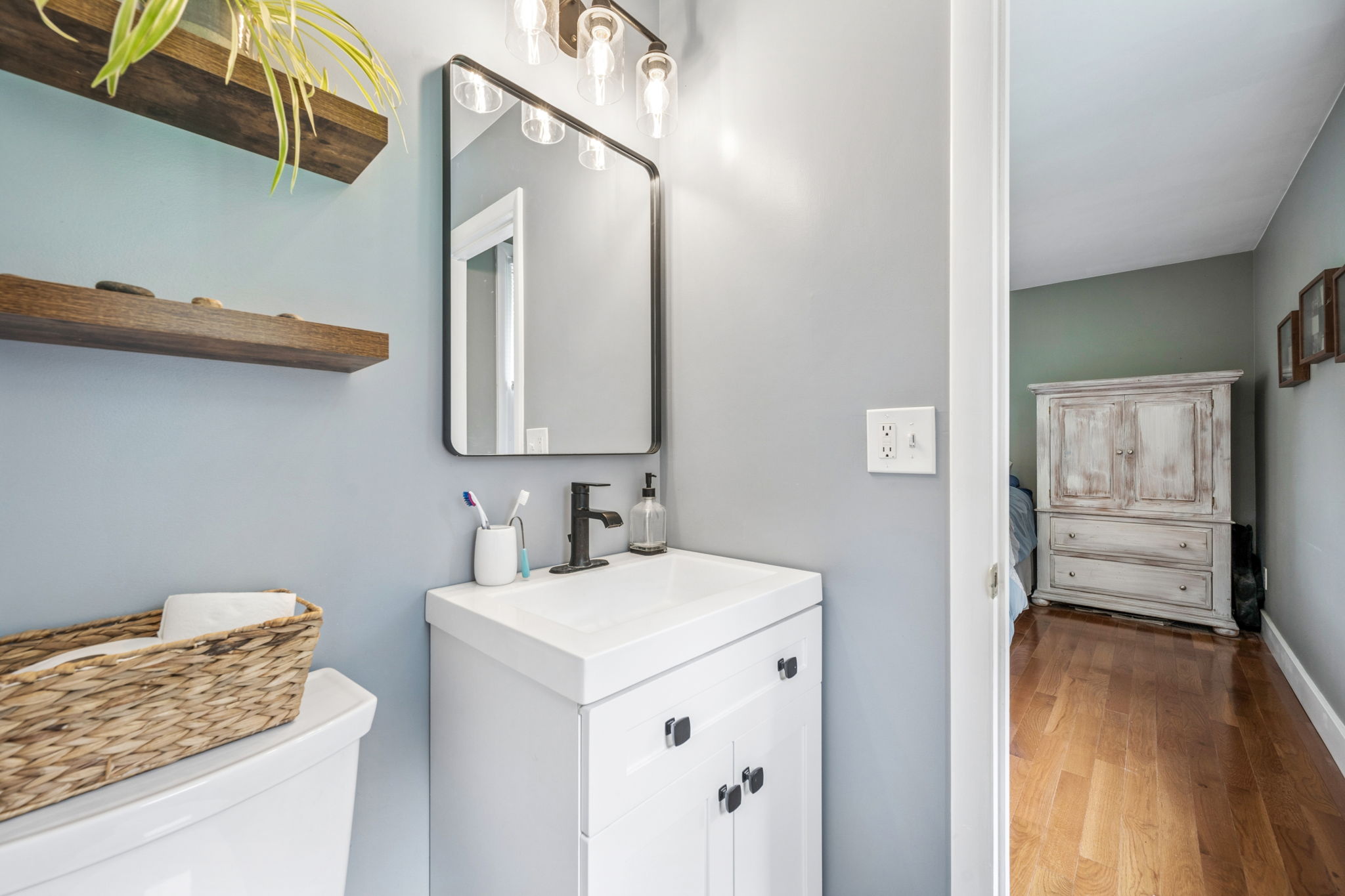 Larchmont 27