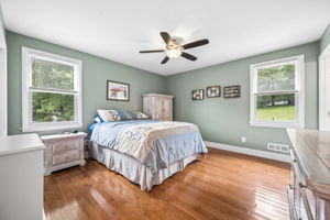 Larchmont 21