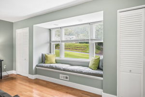Larchmont 43