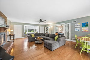 Larchmont 46