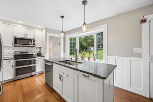 Larchmont 49