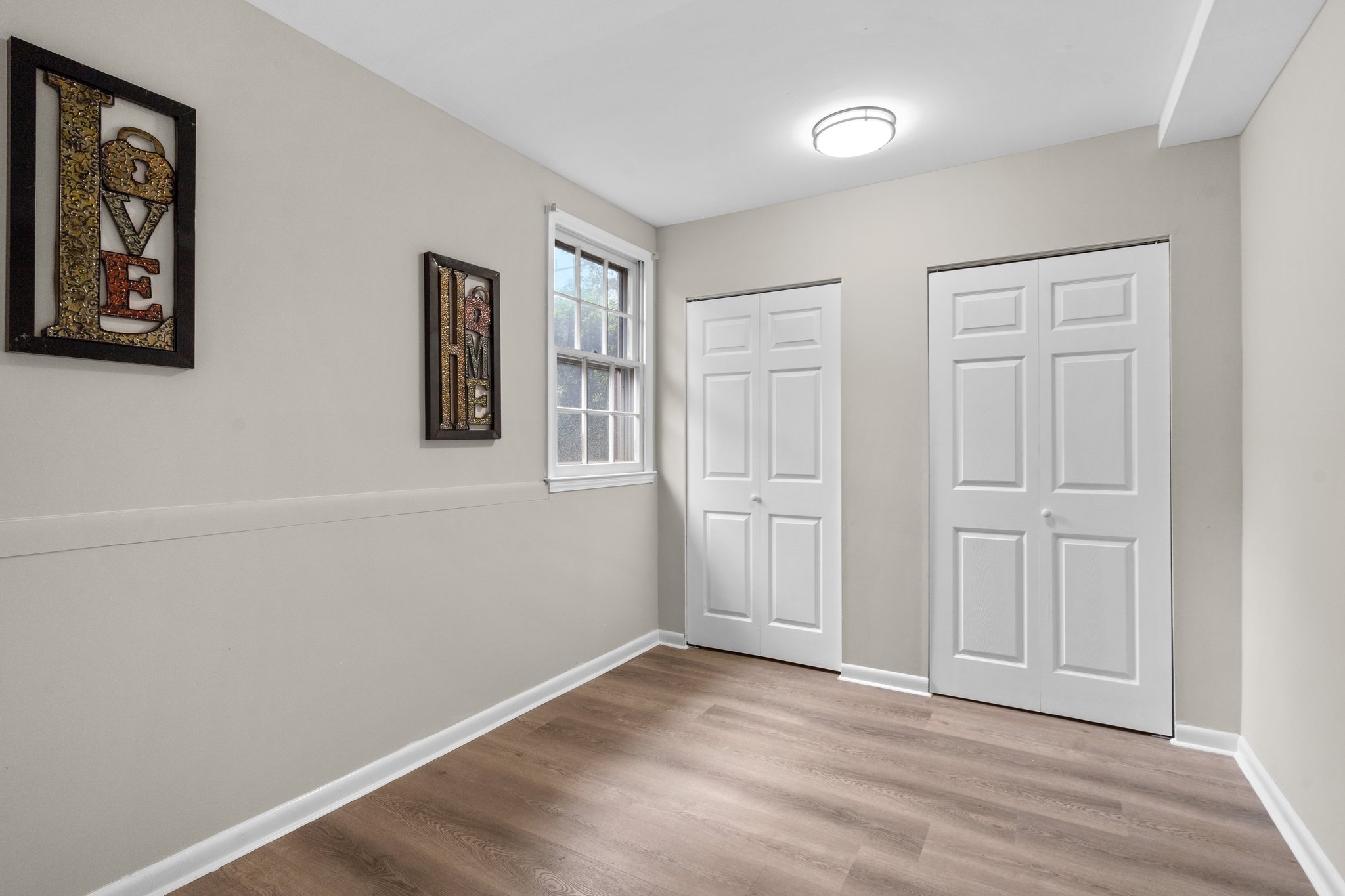 27. 2219 Montgomery St.jpg