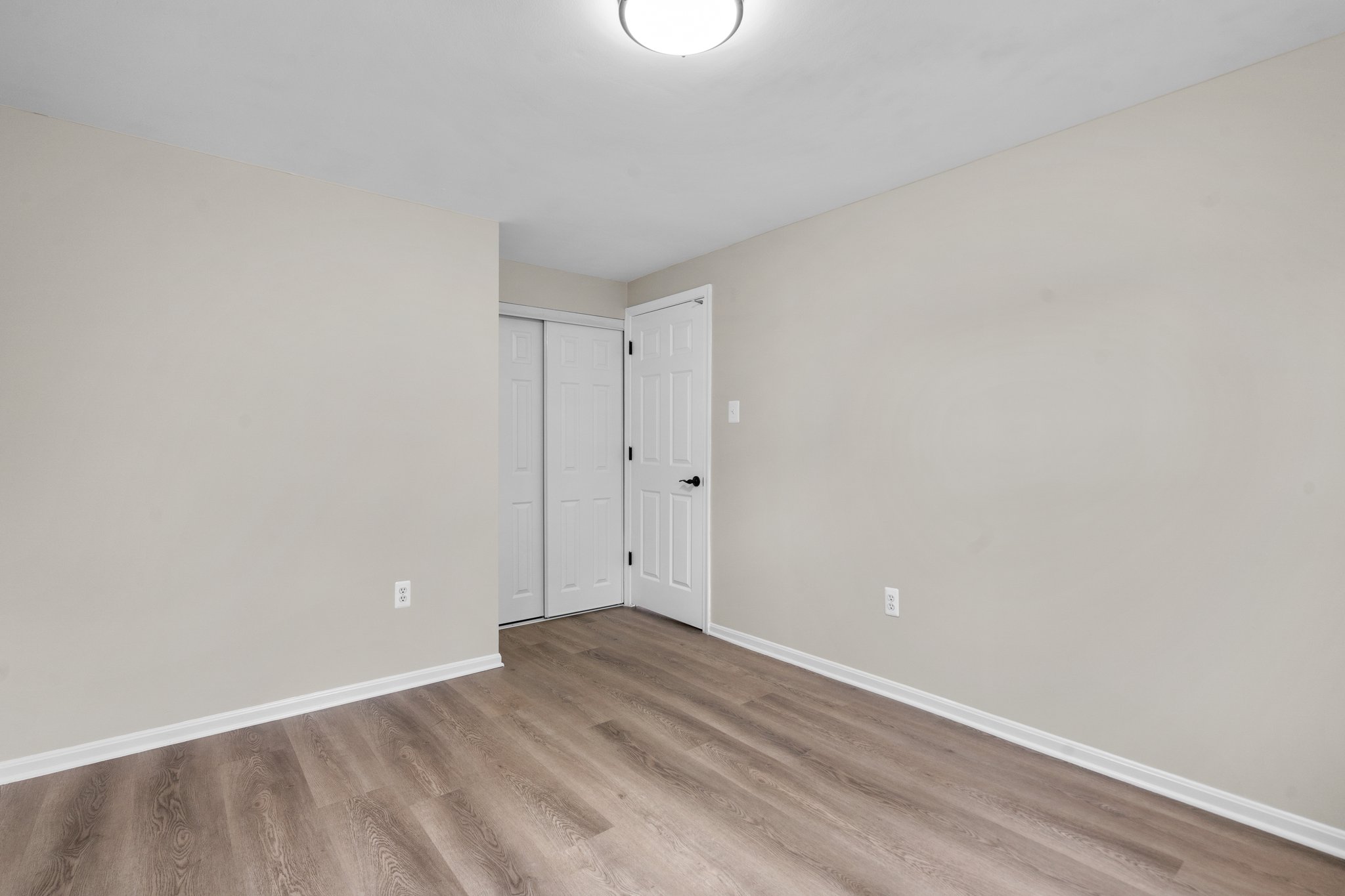 19. 2219 Montgomery St.jpg