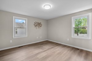 14. 2219 Montgomery St.jpg