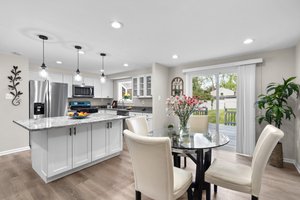 08. 2219 Montgomery St.jpg