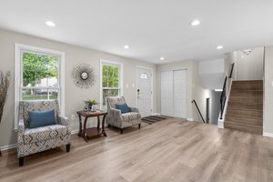 05. 2219 Montgomery St.jpg