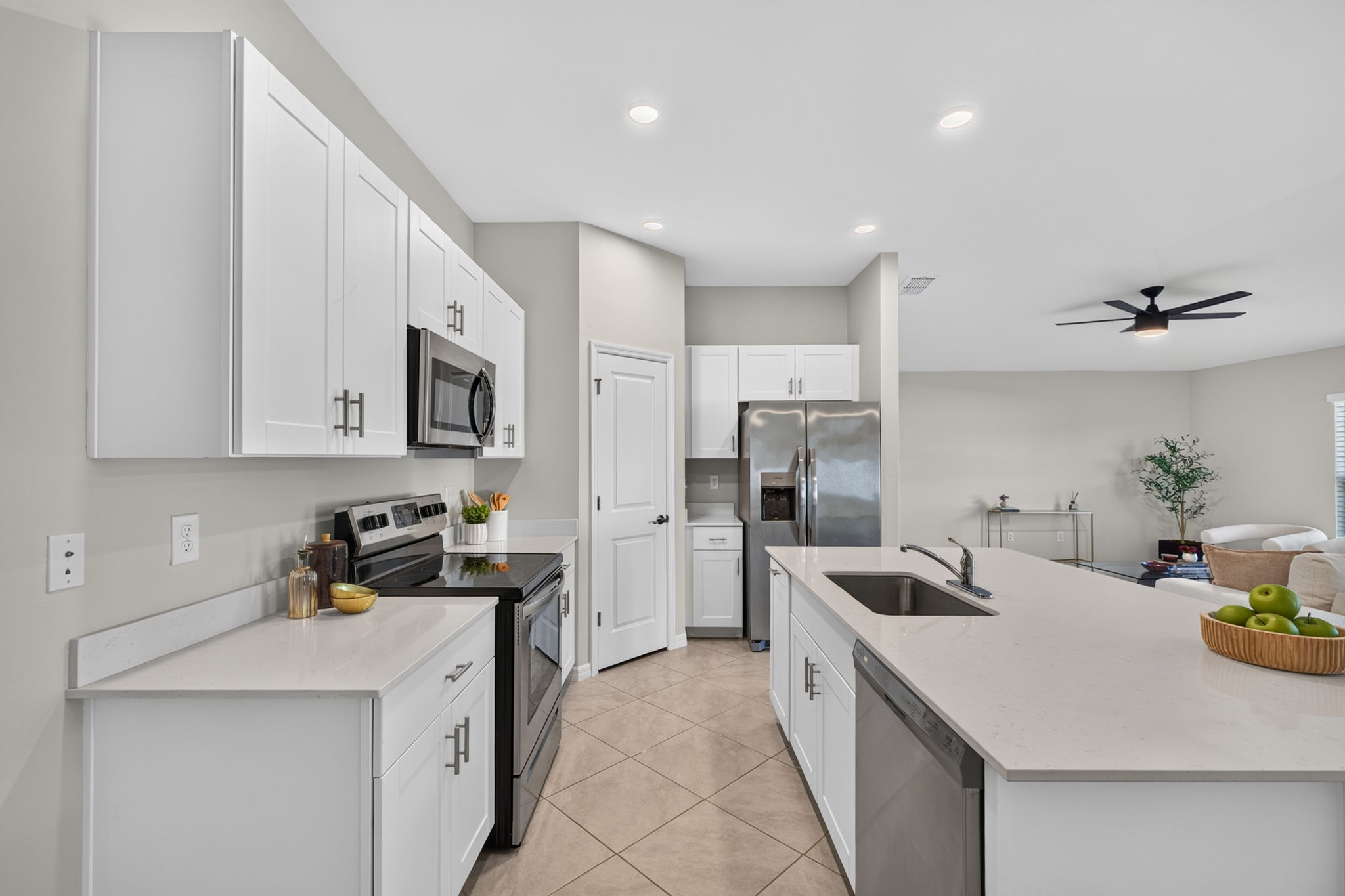 Kitchen 2 of 2