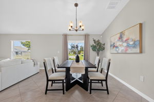 Dining Room 2 of 4