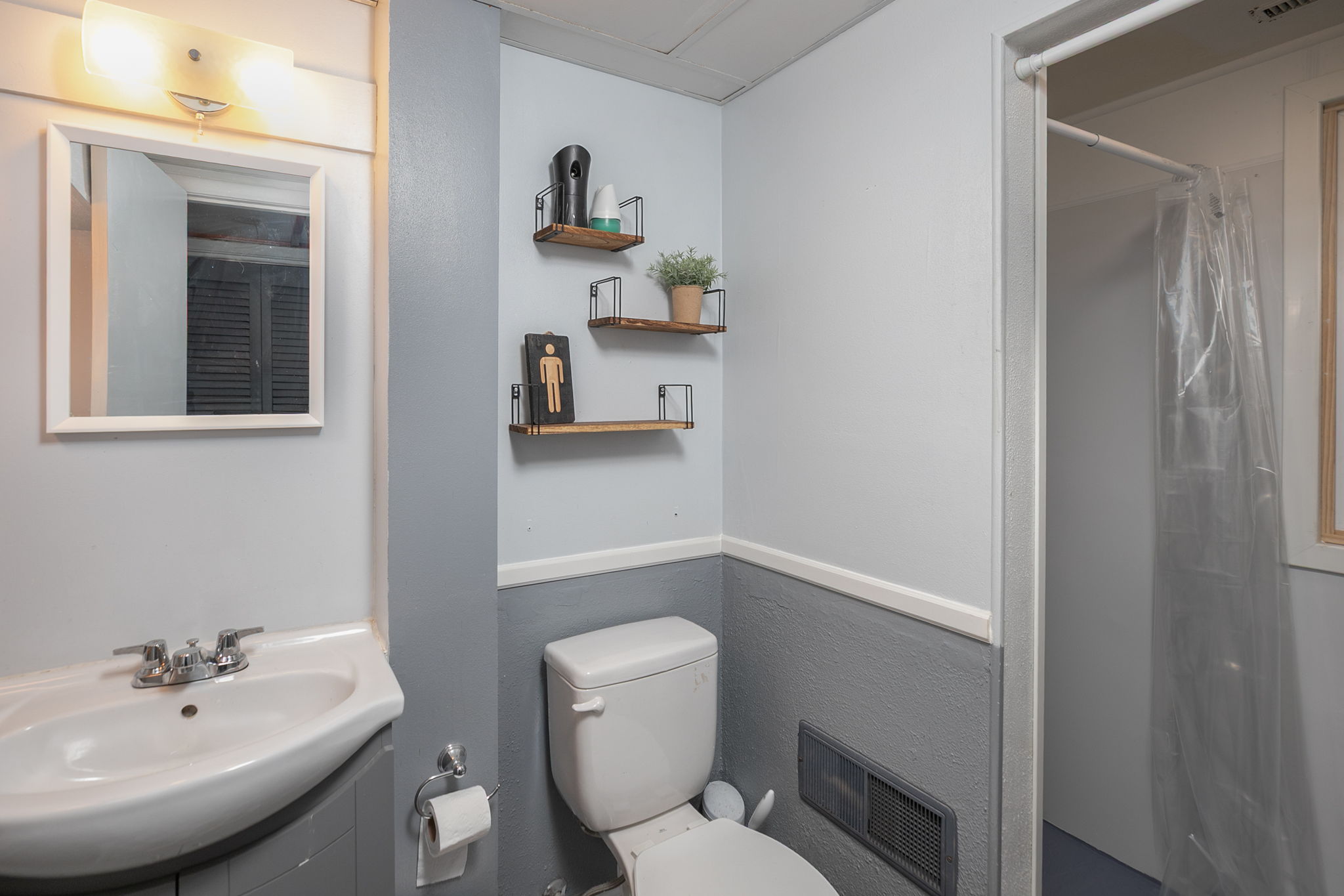 30-Bathroom