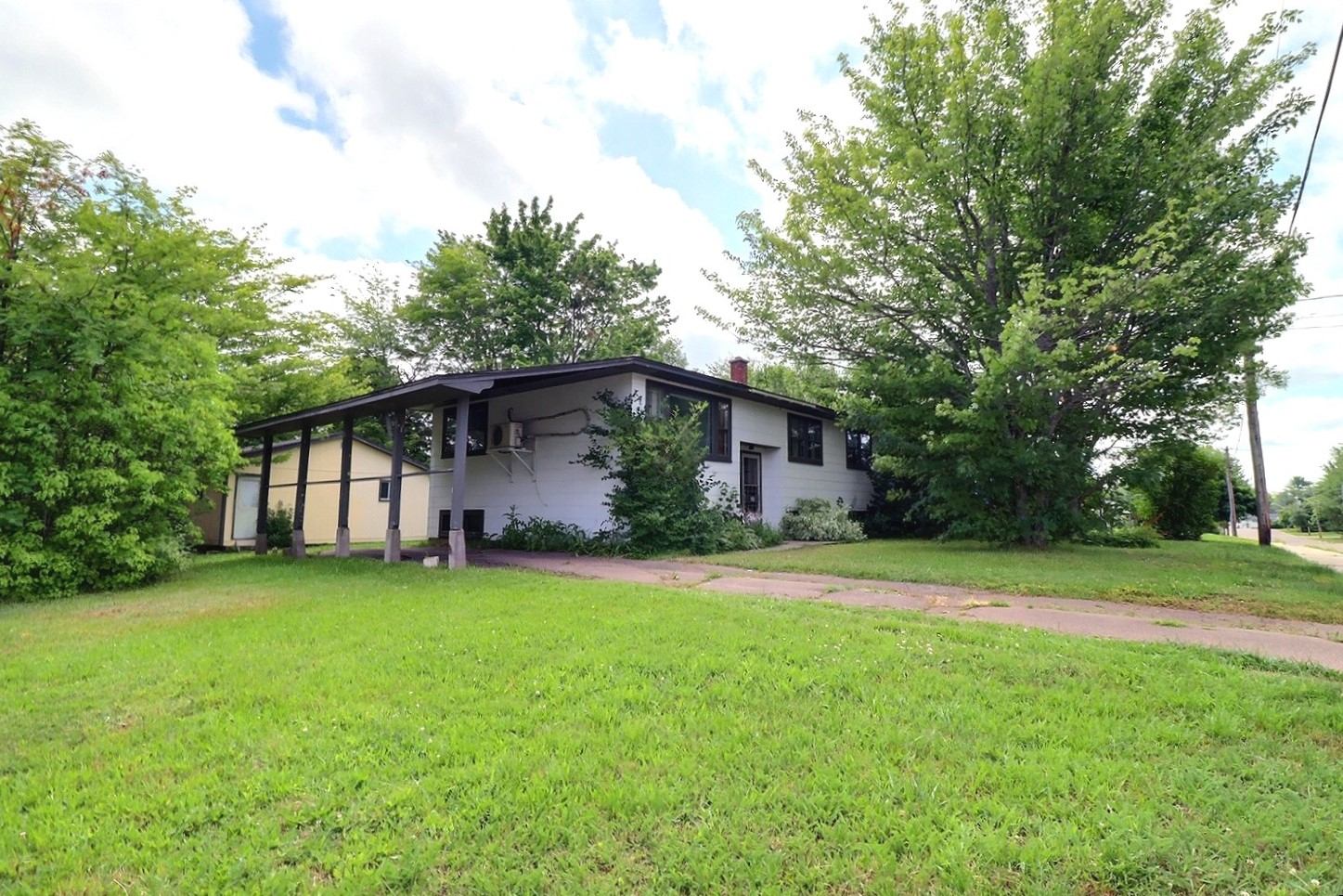 222 Canterbury Ave, Riverview, NB E1B 2R7 PROPICSTA & MeasureMySpace