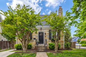 Del Ray - Renovated 3-level 4BR/2BA home!