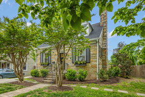 Del Ray - Renovated 3-level 4BR/2BA home!