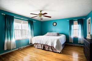 222 Fairway Cir, Cross Junction, VA 22625, USA Photo 14