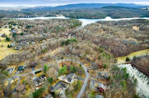222 Fairway Cir, Cross Junction, VA 22625, USA Photo 27