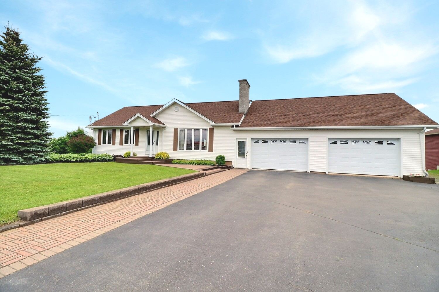 222 Irving Blvd, Bouctouche, NB E4S 3L7 PROPICSTA & MeasureMySpace