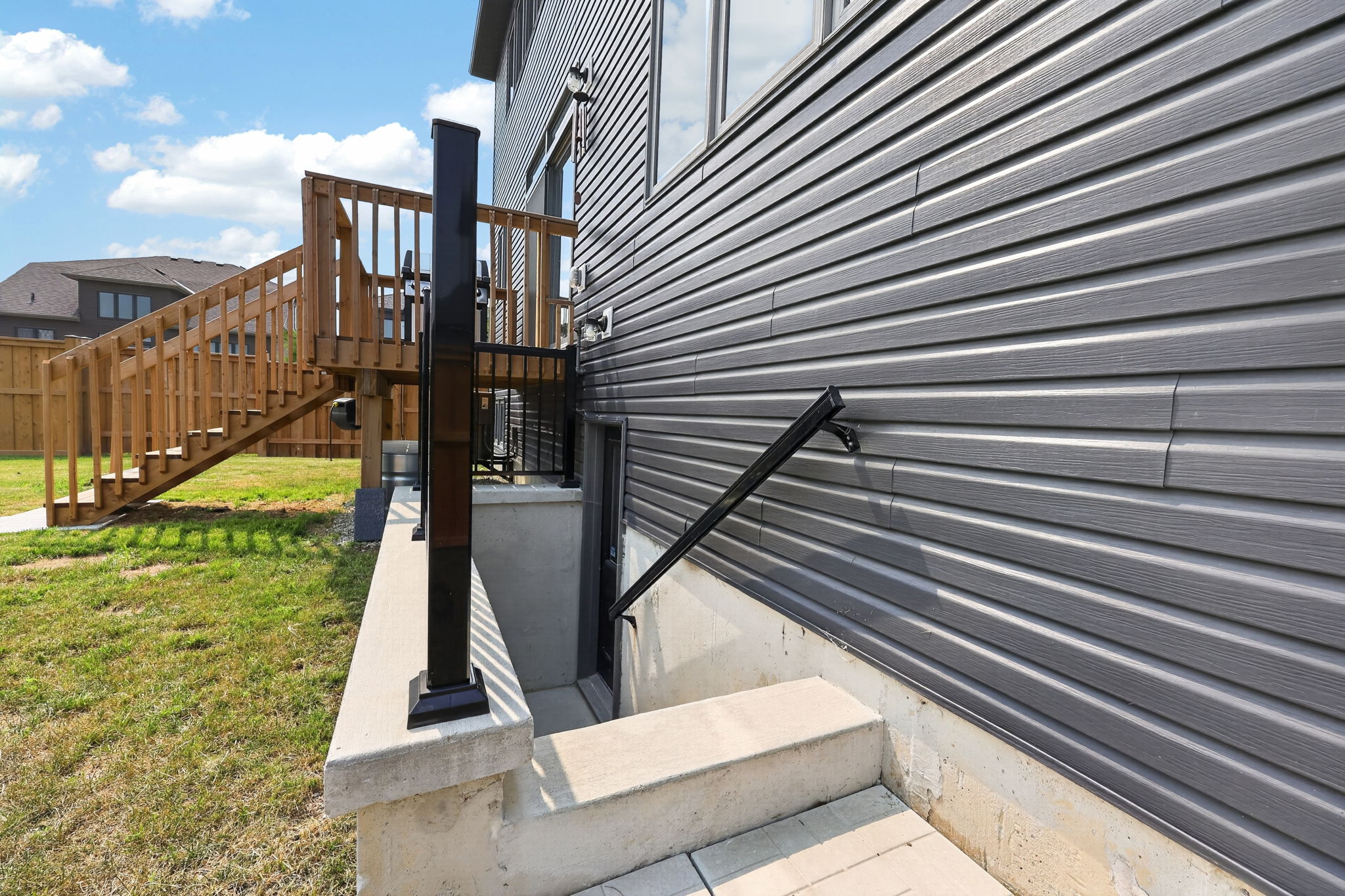  Photo 65