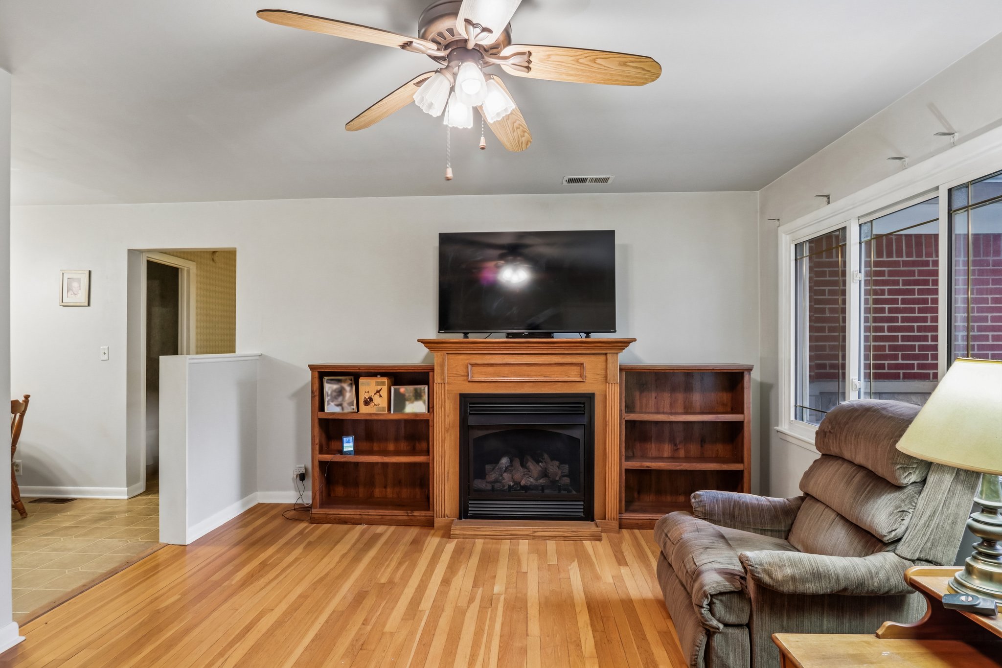 Pamela Pkwy-S2804-007.jpg