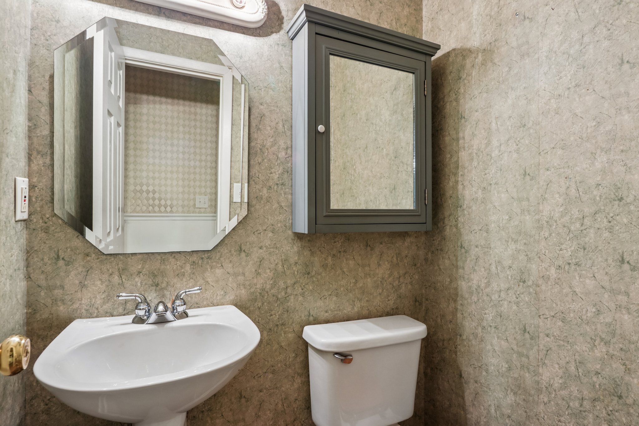 Pamela Pkwy-S2804-016.jpg