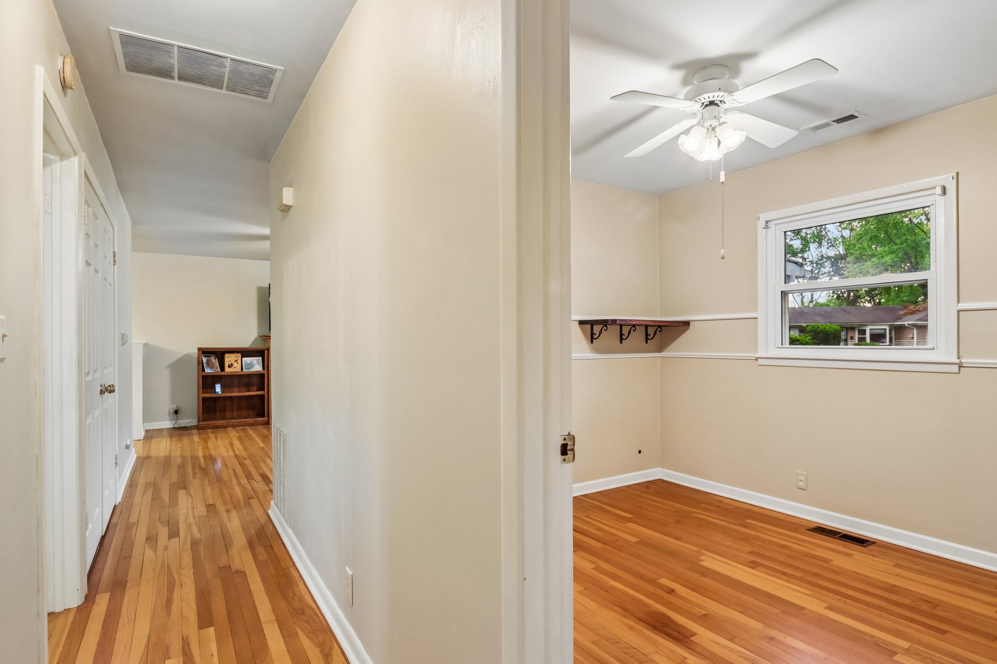 Pamela Pkwy-S2804-020.jpg