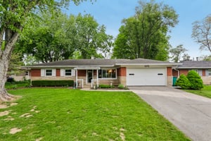 Pamela Pkwy-S2804-001.jpg