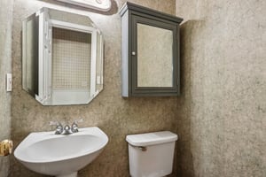 Pamela Pkwy-S2804-016.jpg